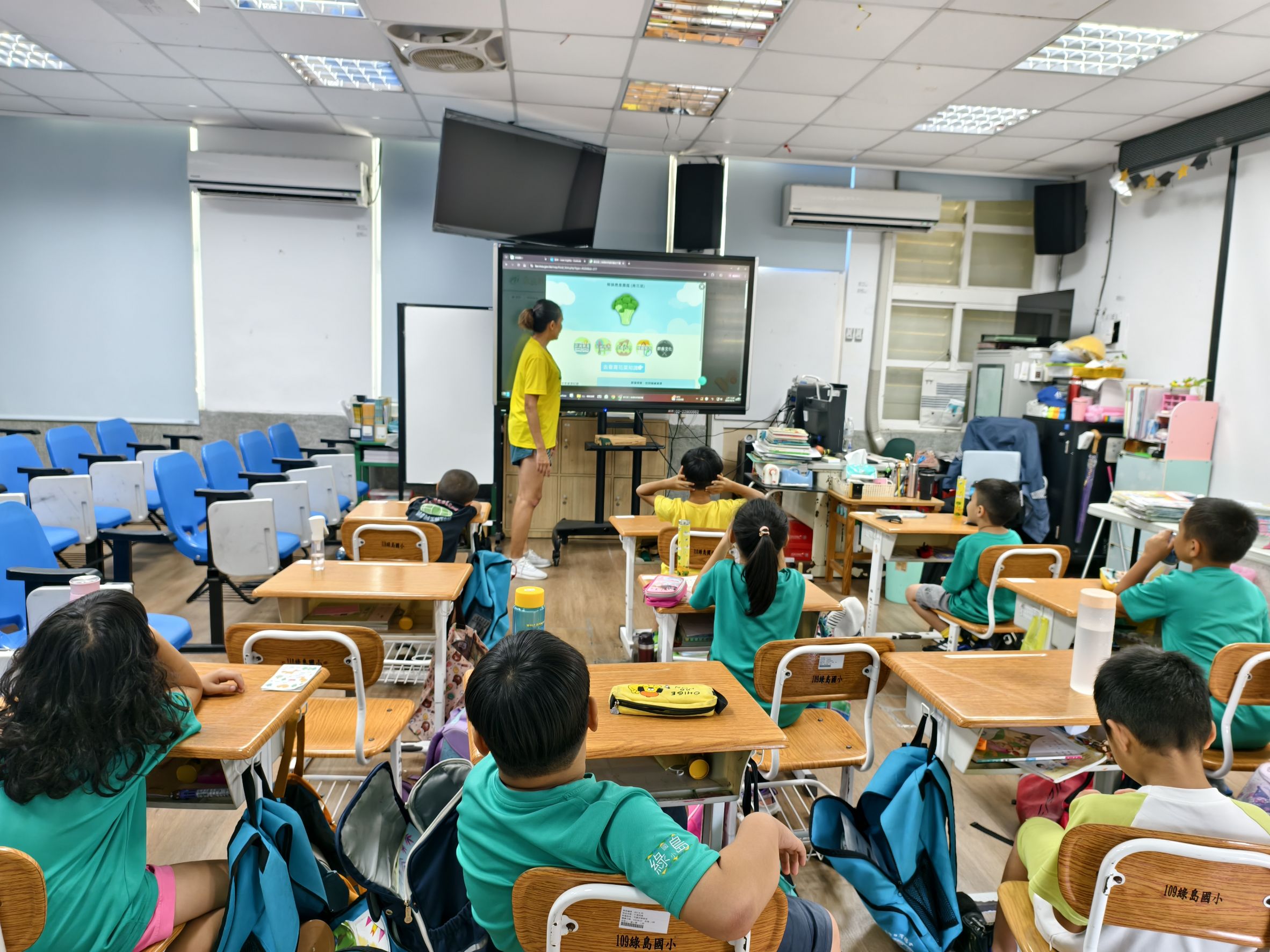 至10/31止，每日都有不同的農產圖鑑。