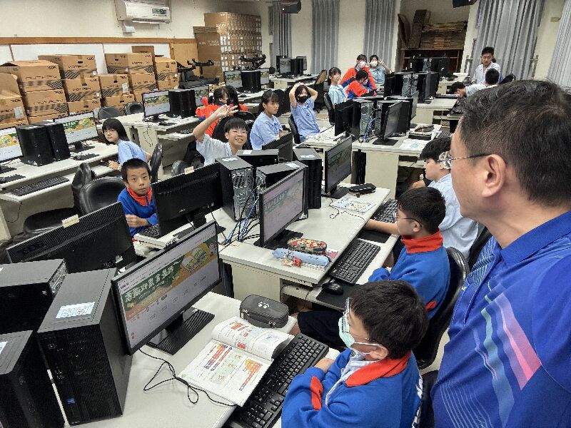 在推廣食農教育網站的首頁與網站架構.