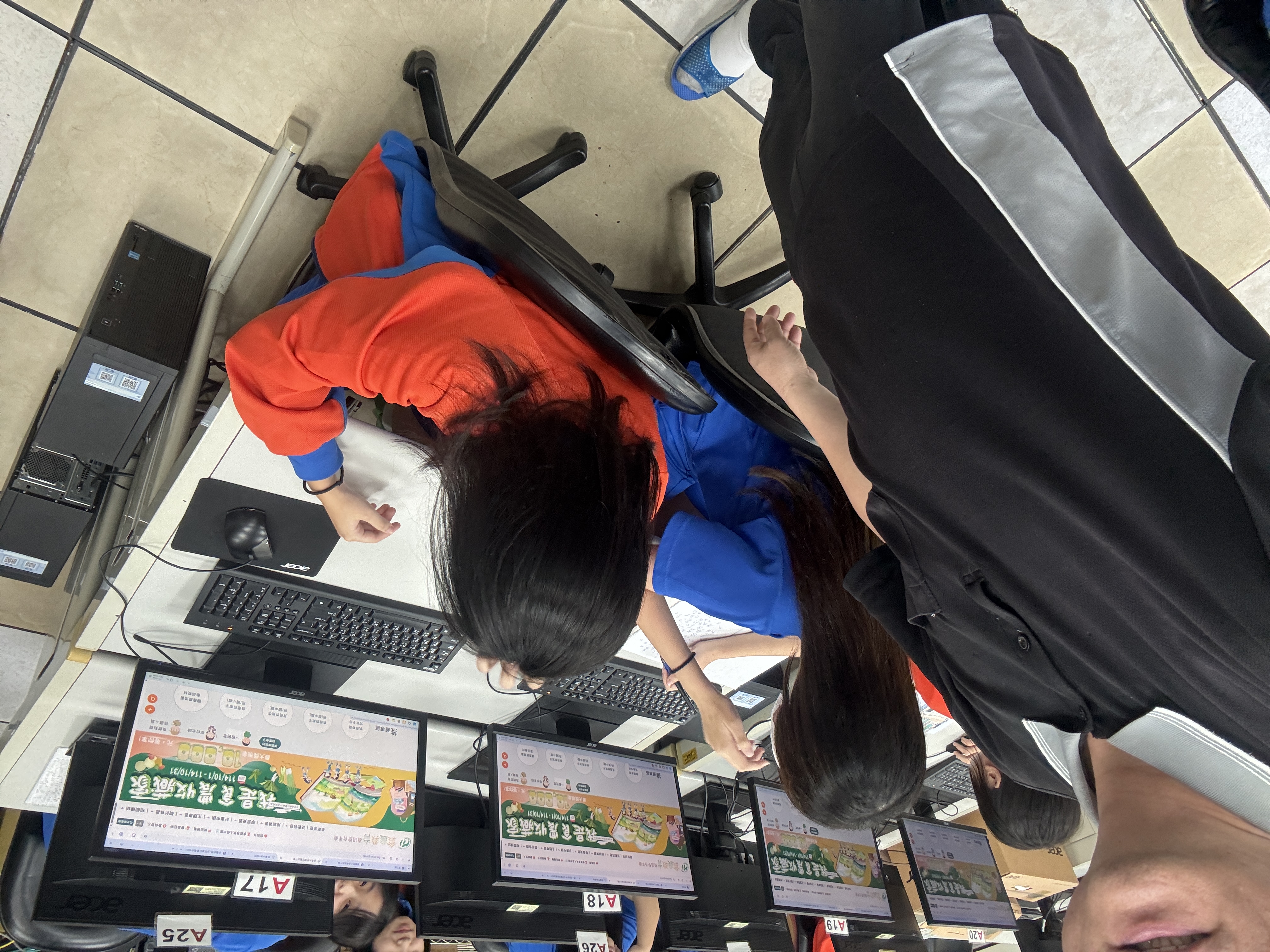 學生實際操作練習,食農網站的相關功能.