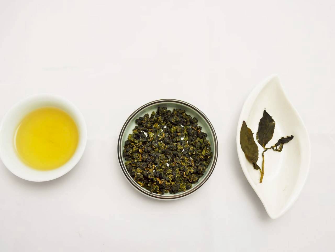 LINE_ALBUM_憨慢茶形象照_251015_11