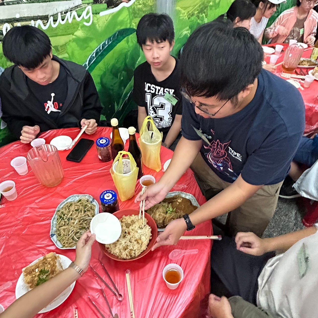 餐桌上遇見麻油