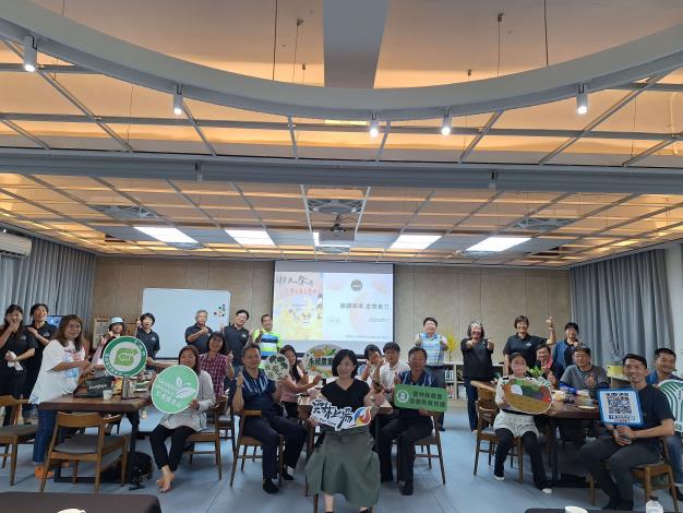 縣府攜手縣農會邀縣內校長主任親訪華南 打造校園「金牌食力」