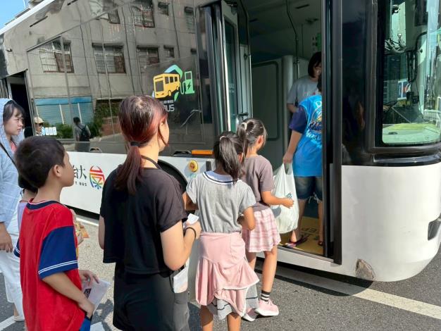 透過實際參與跟體驗,培養生活技能