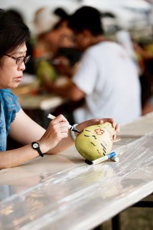 現場文旦柚彩繪活動