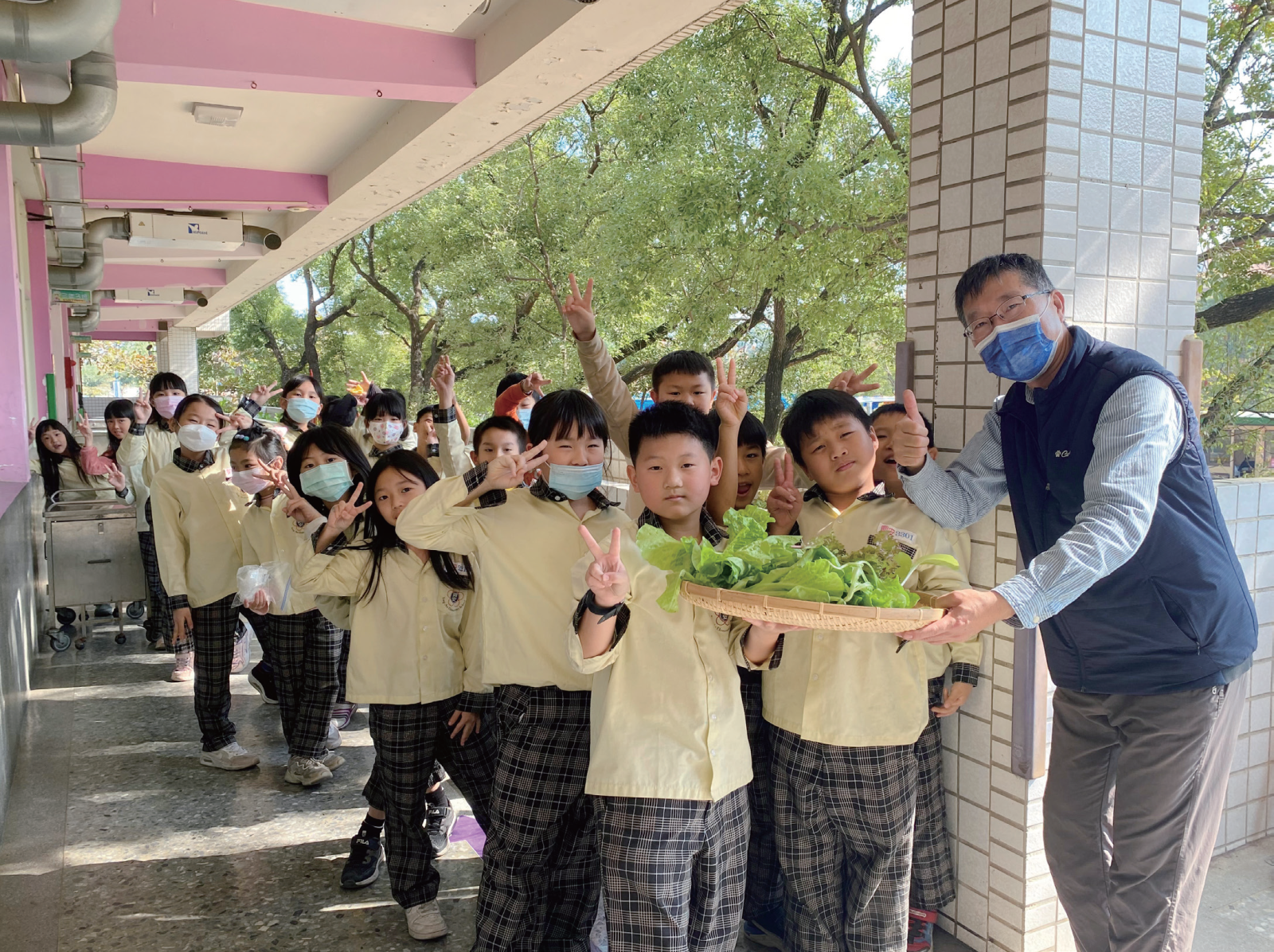 小朋友自己種菜自己料理實現地產地消永續農業