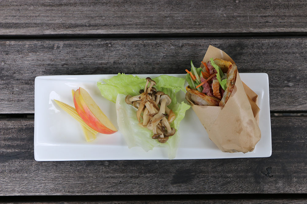 「良食園區」所供應的輕食多採用在地食材，料理美味、有創意。