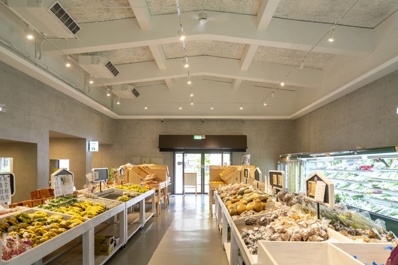 竹北農會農民直銷站生鮮專區。