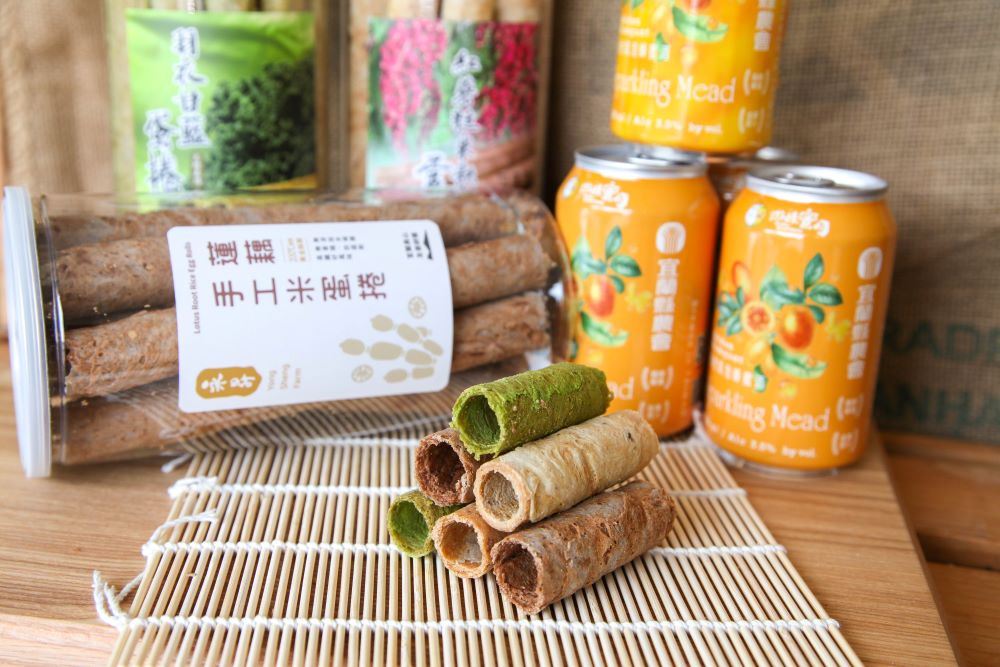 手工米蛋捲也是小農栽培的農產製作的喔!