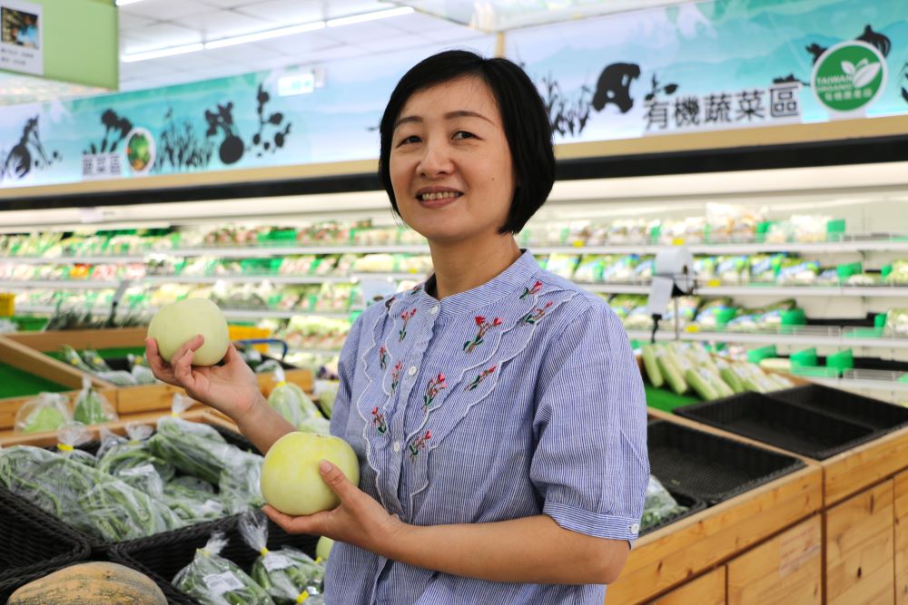 農民江明潔家族種植作物品項繁多，還會針對客源喜好，調整商品型態。