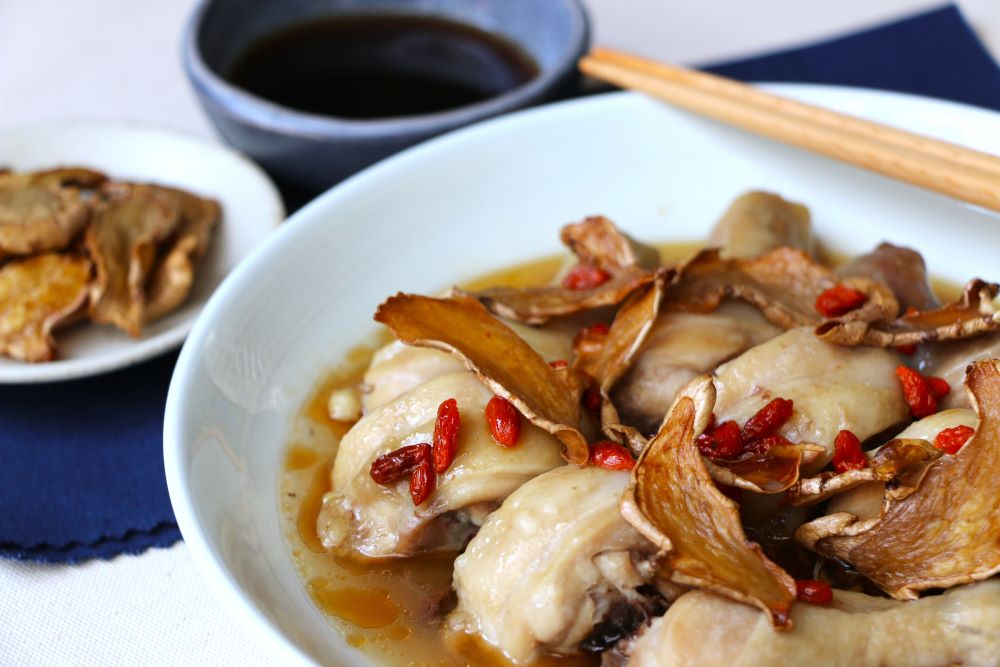 麻油薑蒸雞佐梅汁